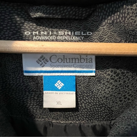 Columbia Bomber Ski Jacket - Picture 3 of 9